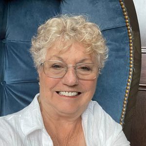 Meet your Posher, Eileen